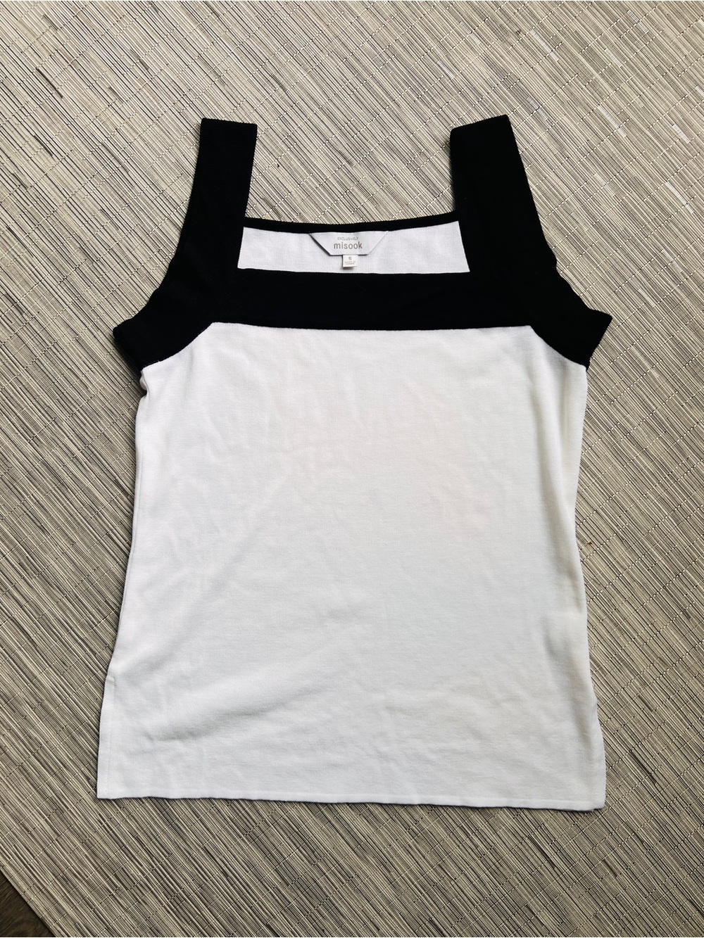 Misook Black and White Square Neck Knit Tank